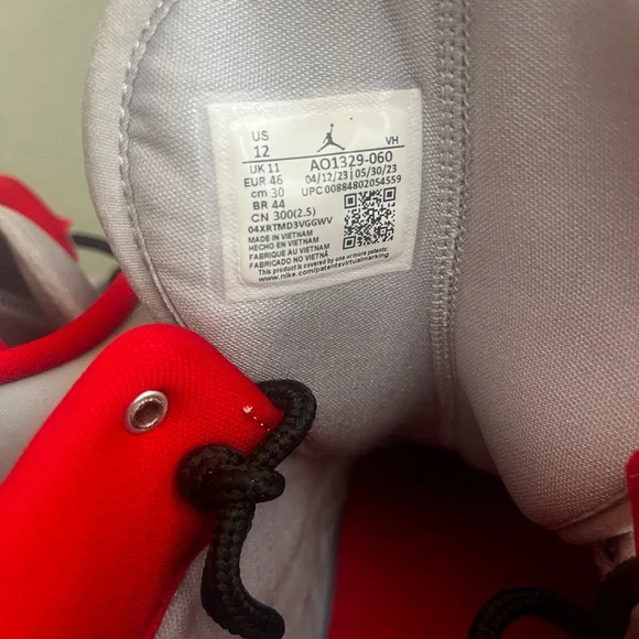 Brand New NIKE AIR JORDAN fadeaway ‘wolf grey’ - Picture 13 of 14